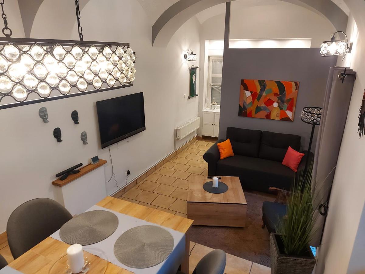Apartament Przy Ratuszu Boguszów-Gorce Exterior foto